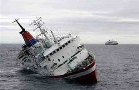KM PAISHU TENGGELAM: Kapal Tanker Pertamina Selamatkan 20 Orang Penumpang